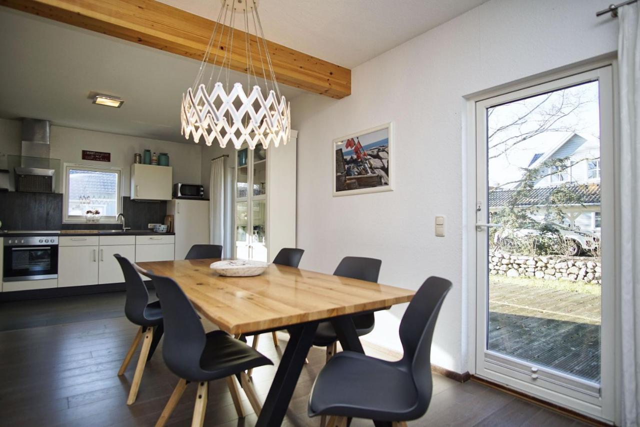 Komfortables Haus Mit Kamin, Sauna, Garten, Terrasse - Ferienhaus Sternschnuppe Wiek auf Rügen Eksteriør bilde